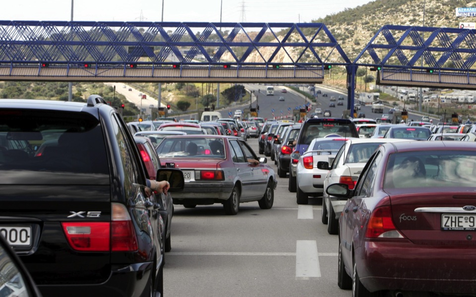Greek driving offenders get holiday reprieve