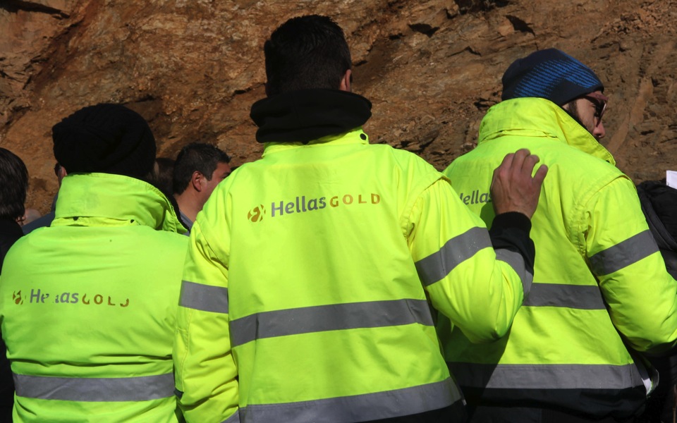 Halkidiki miners stage protests after order to leave sites