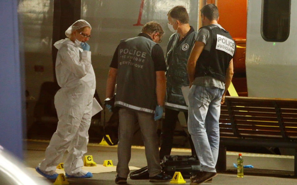 Greek-US officer among three to disarm gunman on train