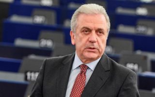 Senior EU officials heckled on Kos
