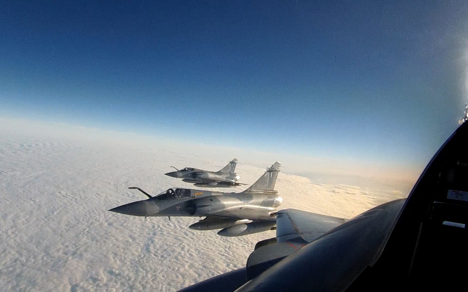 Turkish fighter jets enter Greek air space