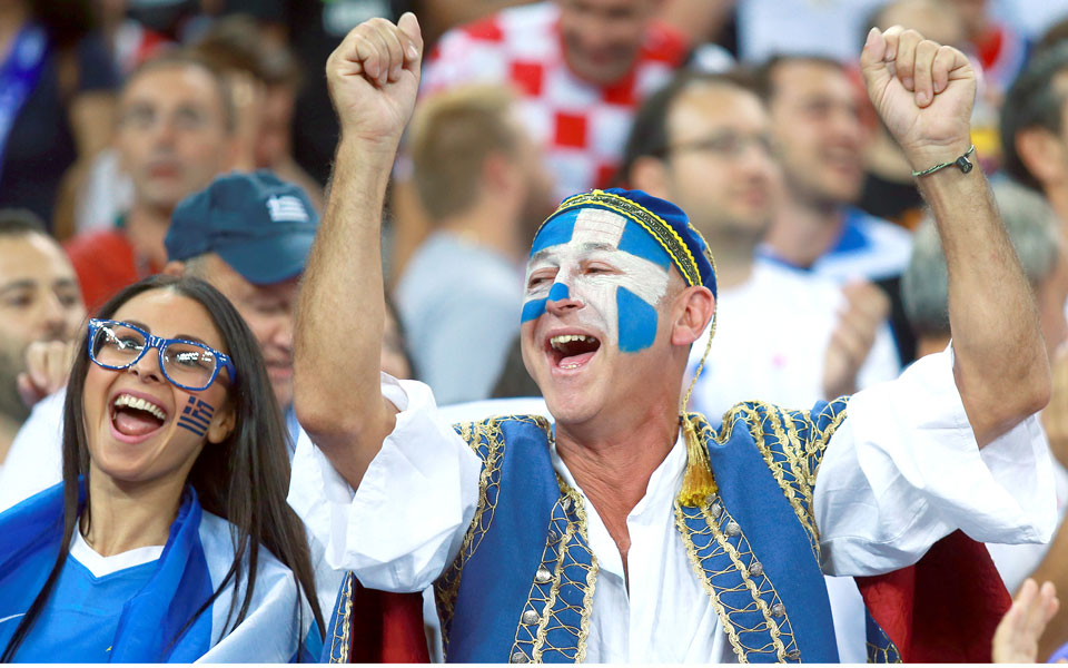Greece comes from behind to stun host Croatia