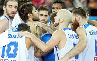 Greeks clinch top spot in Eurobasket group