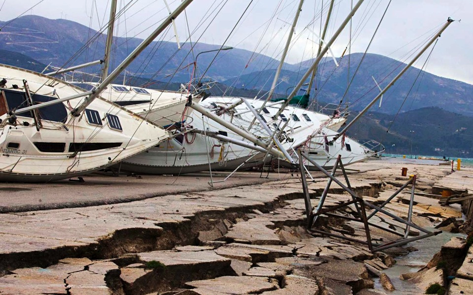 Quake-damaged Greek islands request property tax exemption