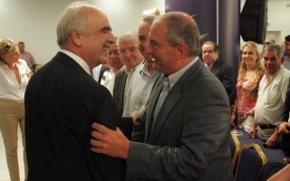 Ex PM throws weight behind Meimarakis