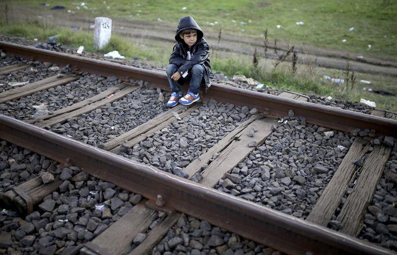 UN rights chief urges Europe to expand migration channels