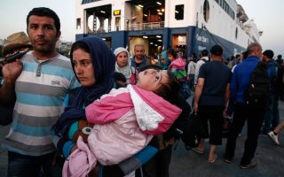 IOM doubles estimate of Syrian migrants to Greece in 2015