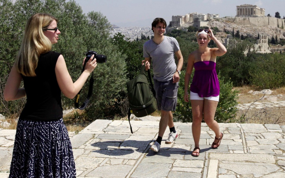 Athens draws 25 percent more tourists this year