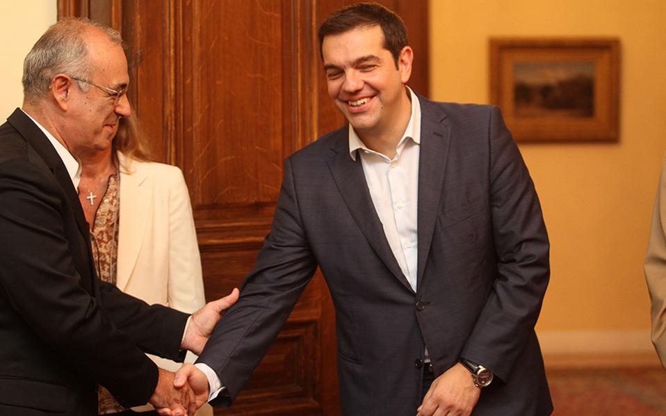 Tsipras urges ministers to focus on reforms to secure debt relief talks