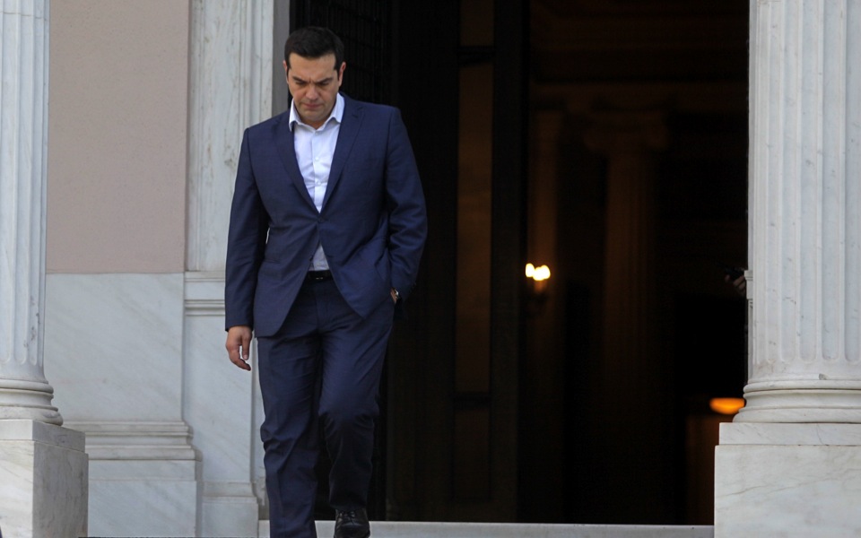 Tsipras tells cabinet to hurry