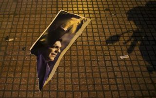 Ahead of Greek election, SYRIZA’s ‘lost generation’ deserts Tsipras