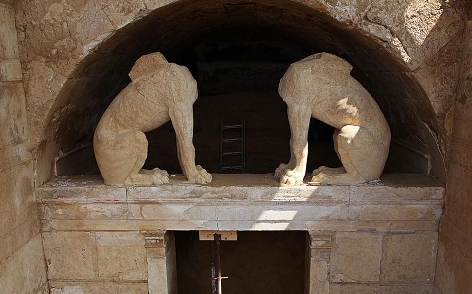 Amphipolis tomb was dedicated to companion of Alexander, experts say