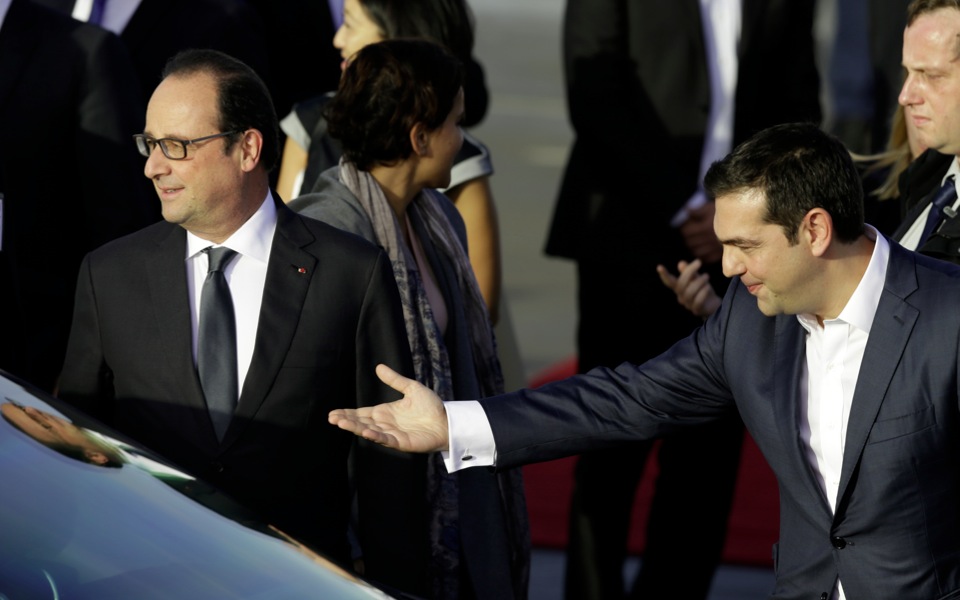 French President Hollande arrives in Athens for two-day visit