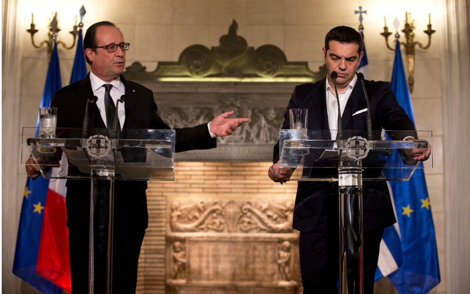 Hollande pledges to help Greece fulfil bailout reforms
