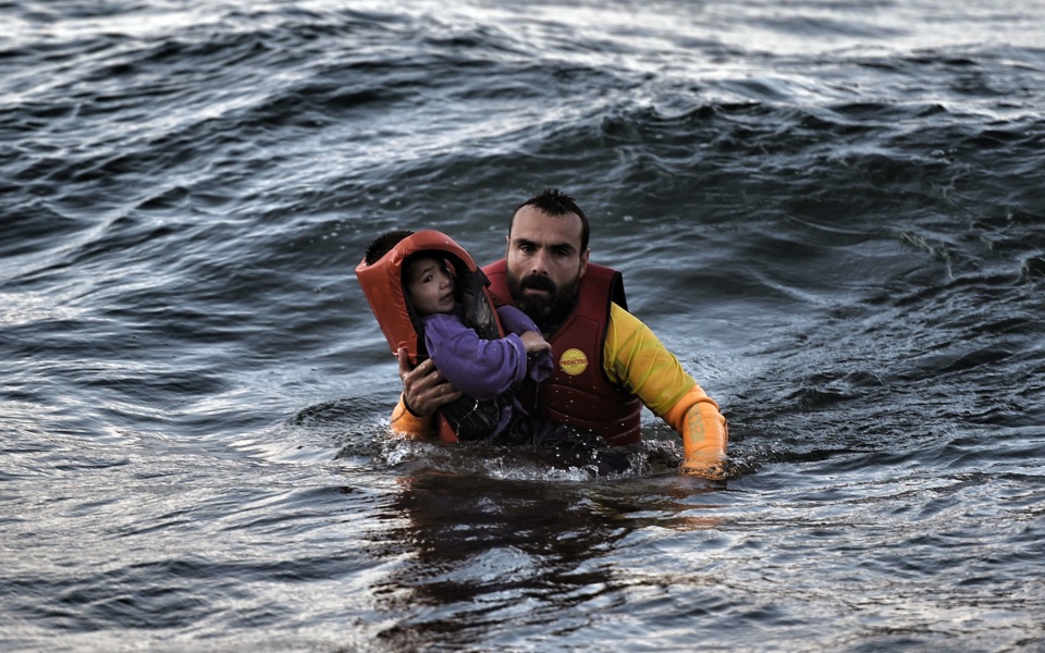 New refugee drownings in Aegean prompt Tsipras outcry