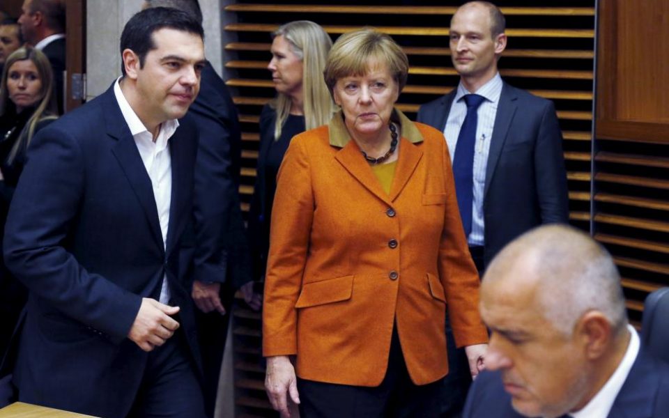 Greece agrees to host 50,000 refugees as part of new EU plan