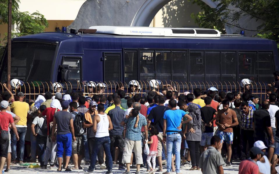 Greek authorities detain ISIS suspects on Kos