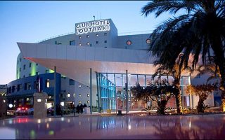 Loutraki Casino re-opens after settling tax bill