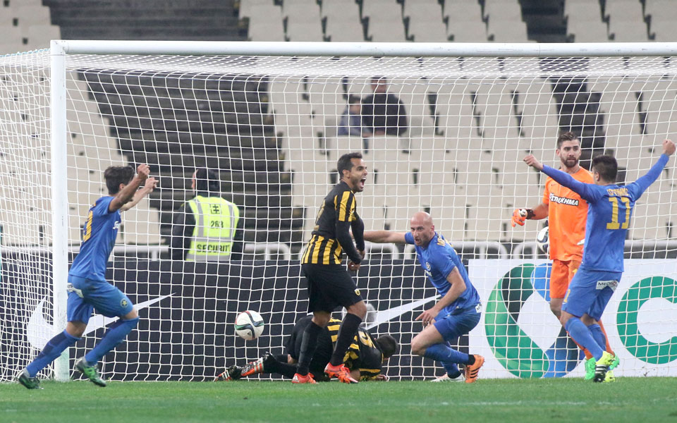 AEK, PAOK suffer home upsets as Reds and Greens march on