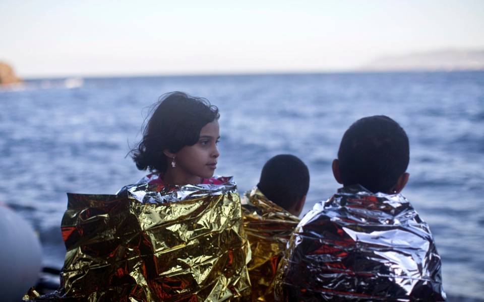Greece rescues 1,400 from sea over the weekend