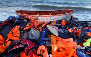 Lesvos running out of space to bury the dead