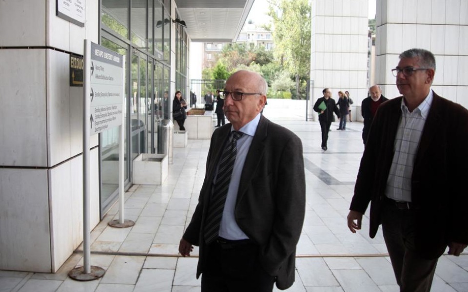 Siemens corruption trial postponed until Dec. 15 due to absences