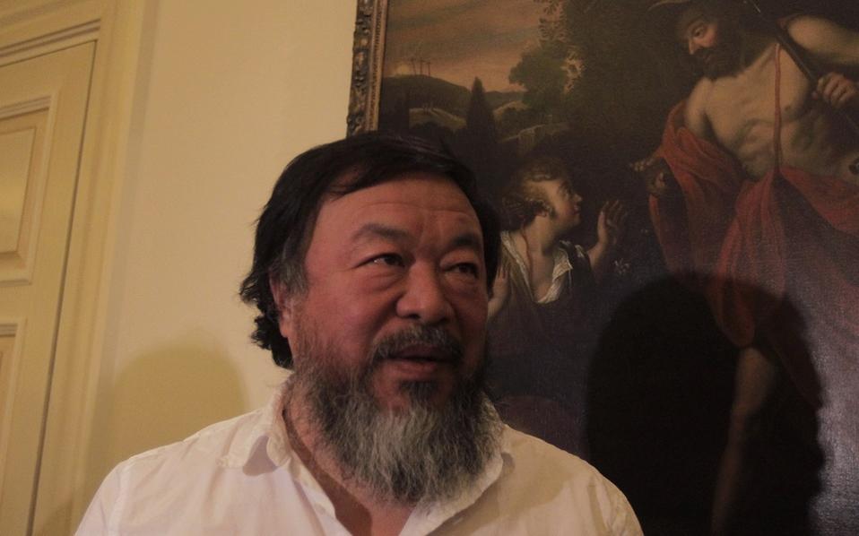 Chinese artist Ai Weiwei sets up studio on Lesvos to highlight plight of refugees