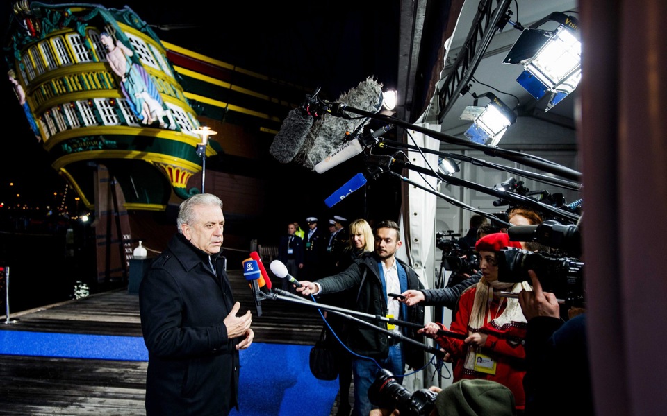 Avramopoulos attends Amsterdam meeting