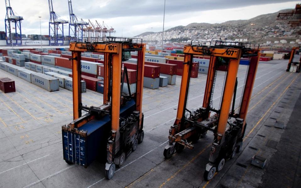 Greece receives offer from China’s Cosco for Piraeus port