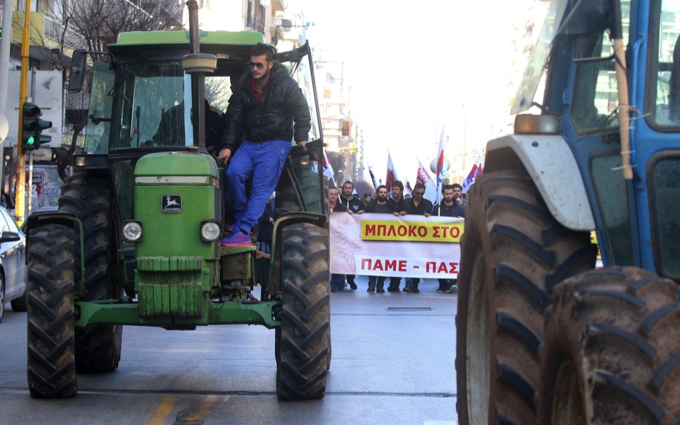 Farmers hold ground ahead of major strike week