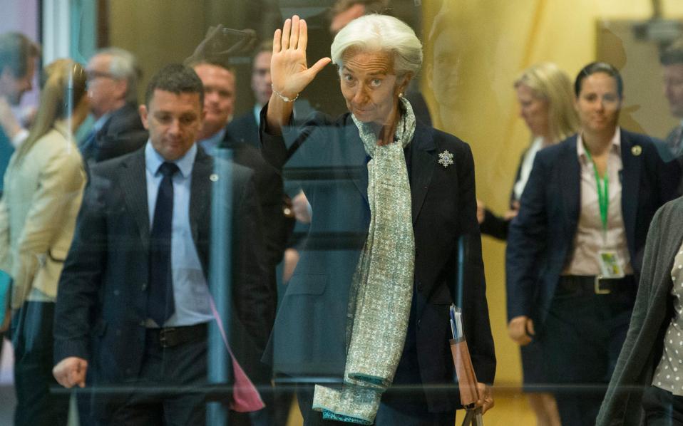 Lagarde said planning to meet Tsipras in Davos on Greek bailout