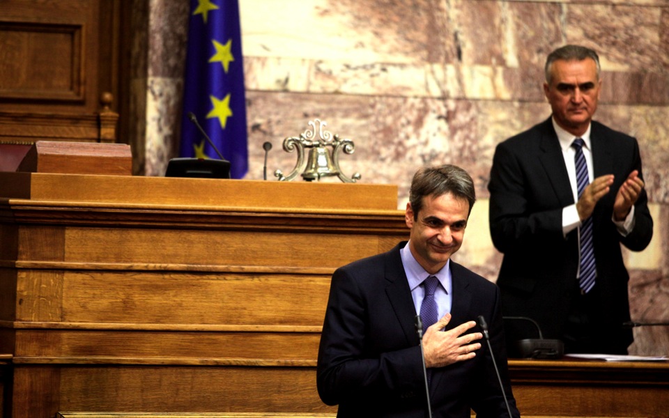 Mitsotakis pledges to stamp out populism