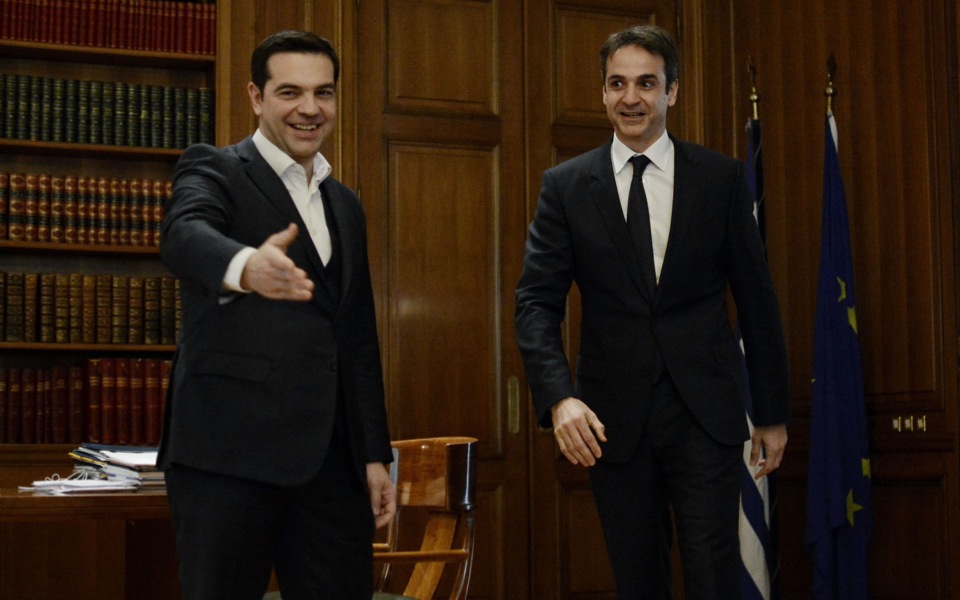 Tsipras, Mitsotakis find little common ground in first meeting