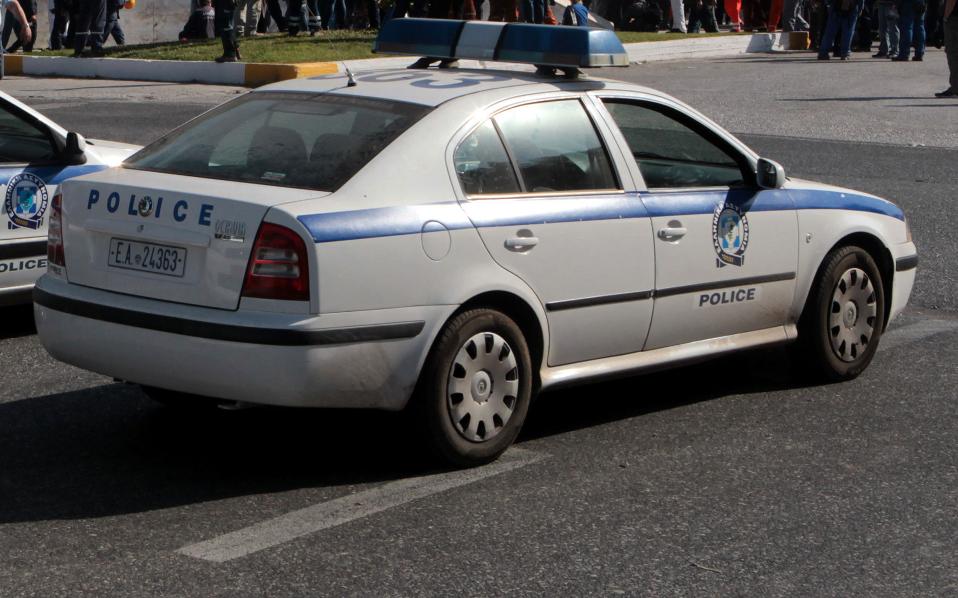 Off-duty policeman shot in central Athens