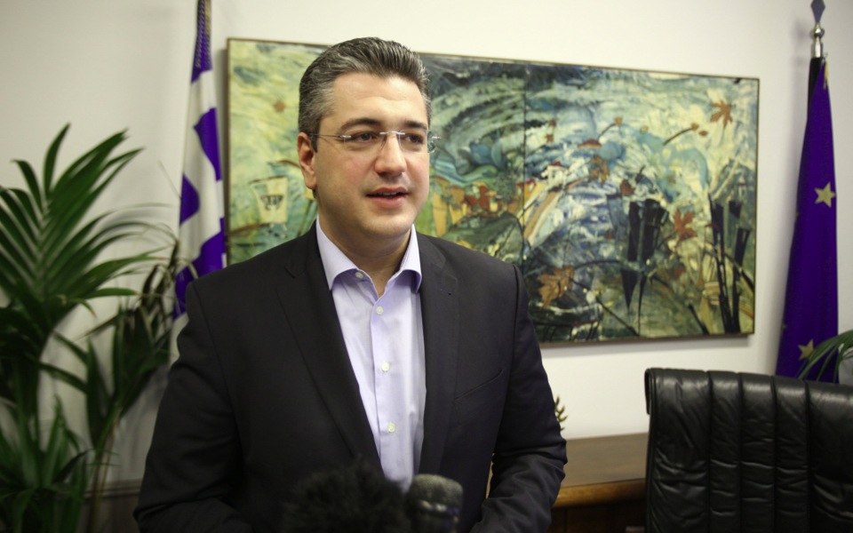 Tzitzikostas coy on ND vote but aides back Meimarakis