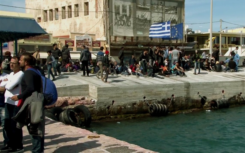 Refugees, migrants break out from Chios detention camp in protest