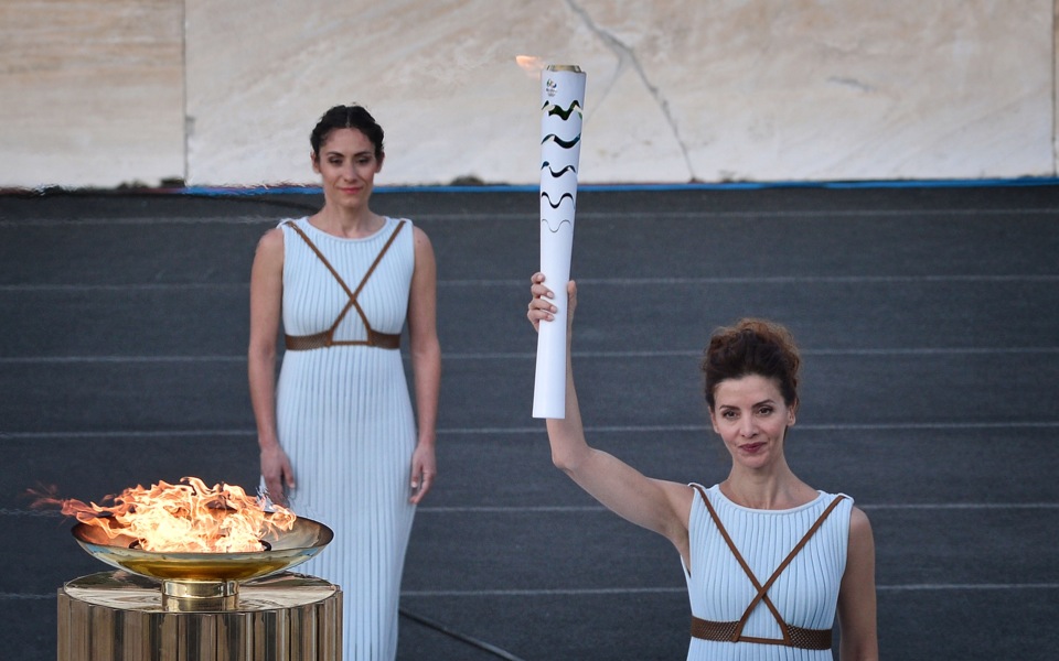 Brazil receives Olympic flame for Rio Games
