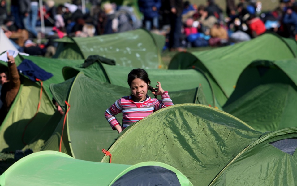 EU says Greece making ‘incredible effort’ on migrants