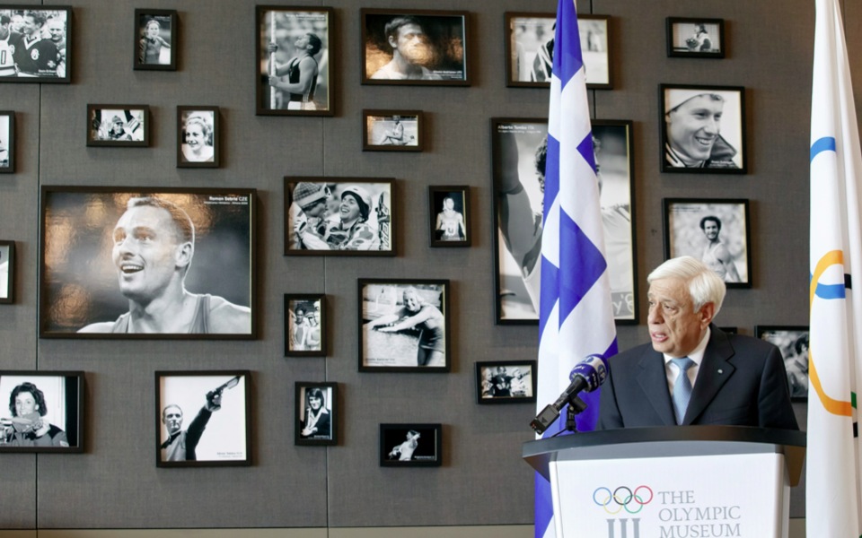 Greek President visits IOC headquarters