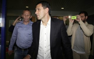 AEK Athens fires Gustavo Poyet