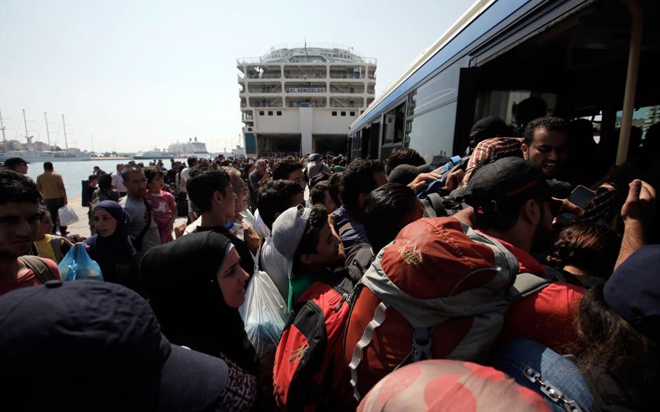 Greece to migrants: move to camps voluntarily or be forced