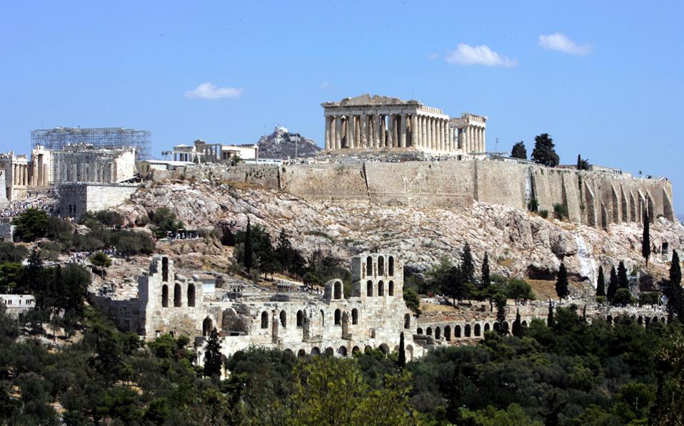 Snowden, Amanpour, Varoufakis to join Athens Democracy Forum