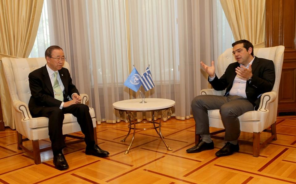 UN’s Ban praises Greek efforts to assist refugees