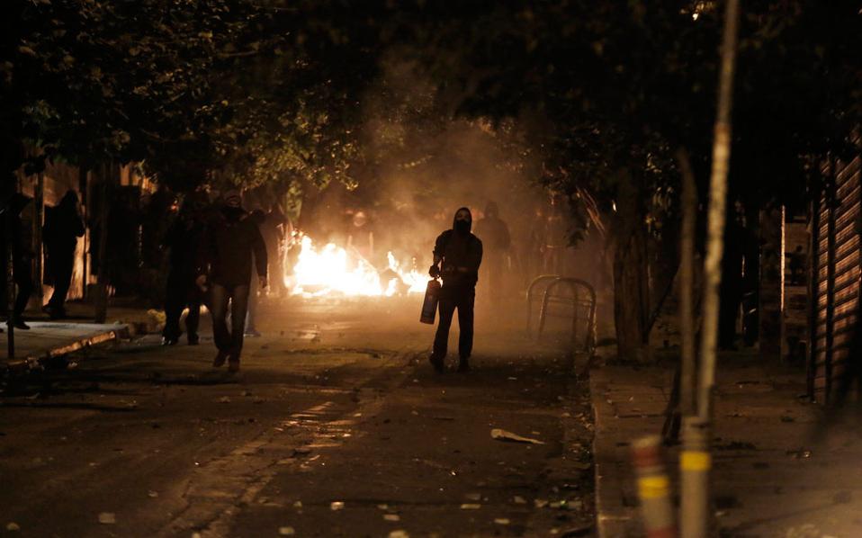 Assailants firebomb police unit, Culture Ministry offices in Exarchia