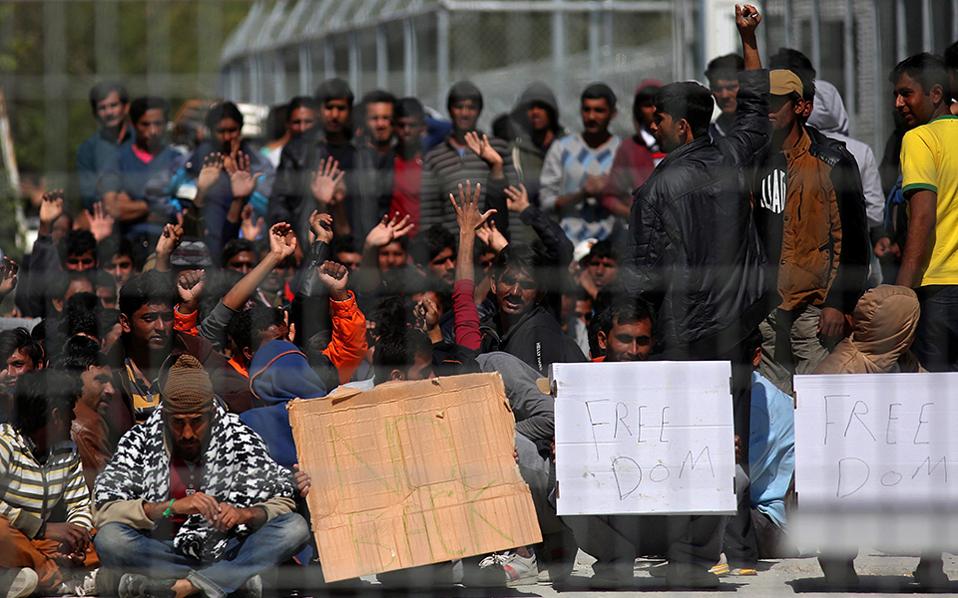 Dozens injured in clashes at Lesvos migrant camp