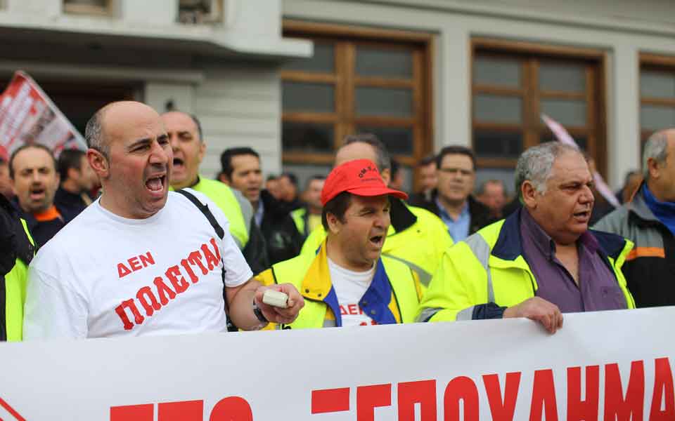 Strikes at Piraeus and Thessaloniki ports called off at last