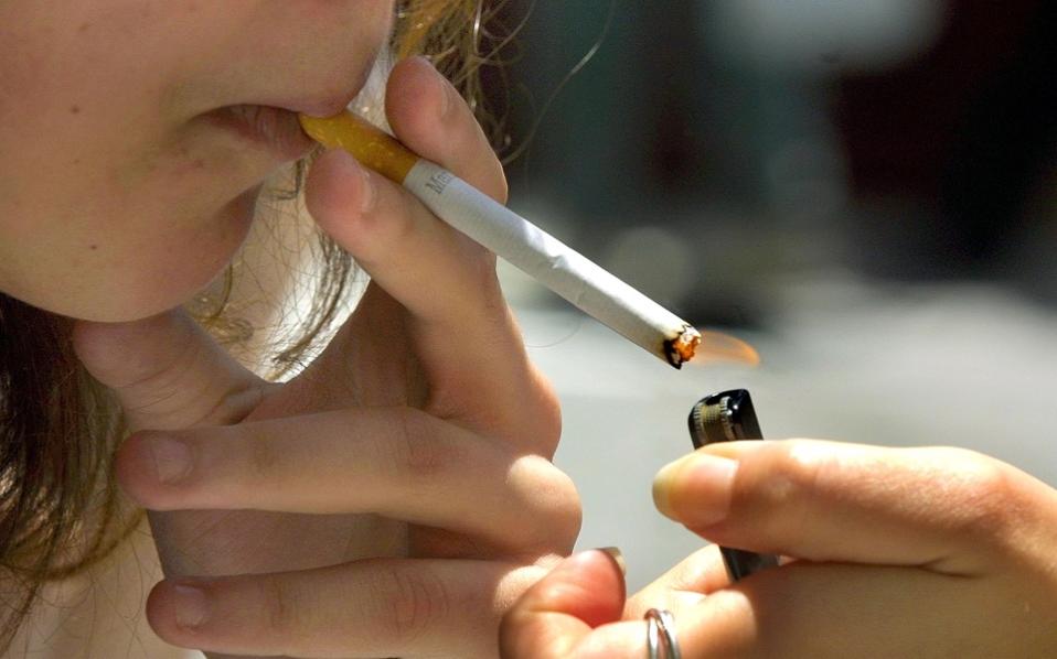 Preventable deaths from smoking still high in Greece