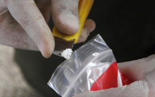cocaine-smuggler-nabbed-at-athens-international-airport