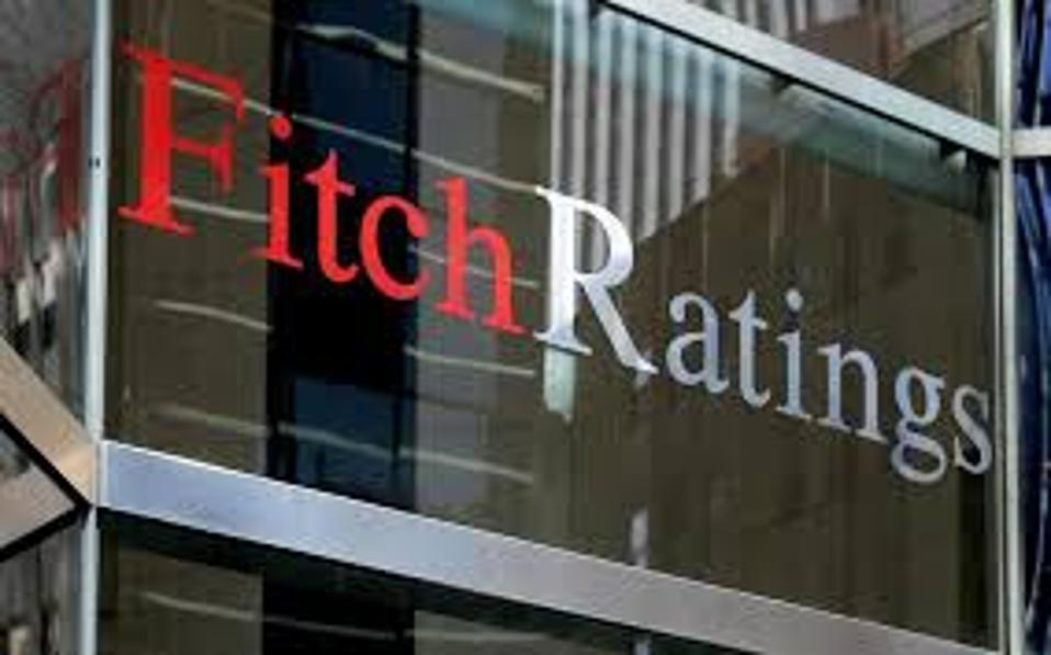 Fitch: Confidence needed to lift Greek bank capital controls