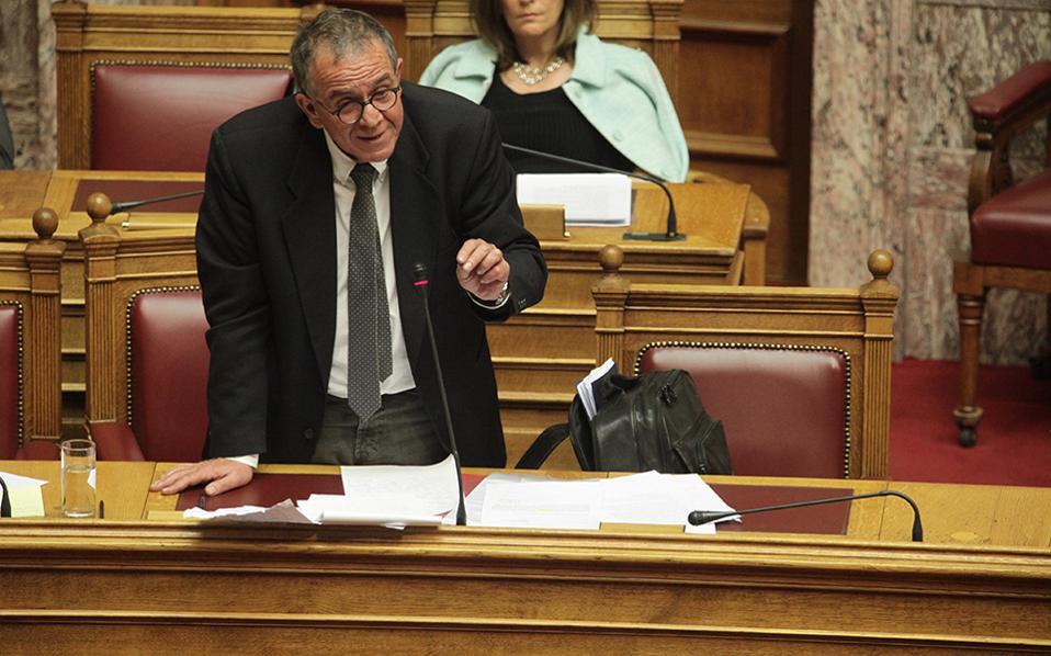 Large sums of EU migration funding goes to NGOs not controlled by Greece, Mouzalas tells Parliament